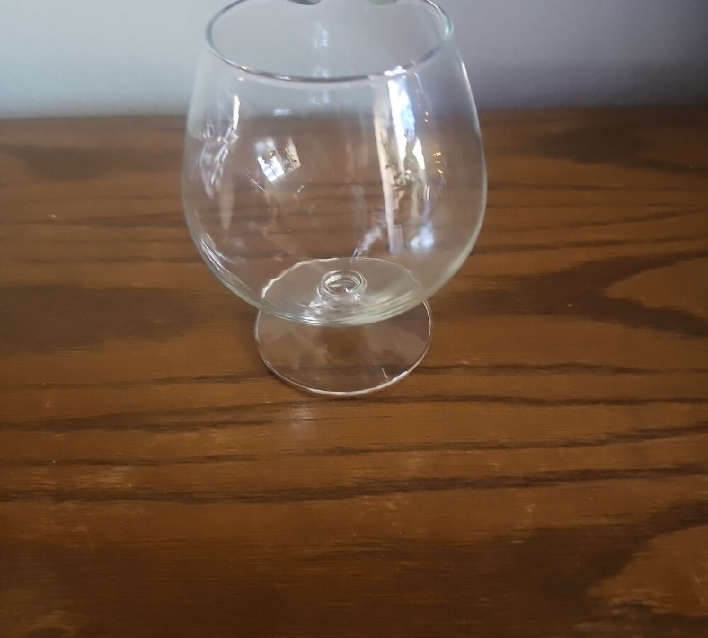Clear Glass Brandy Snifter with Pour Spout Tote 3 - Picture 3 of 4